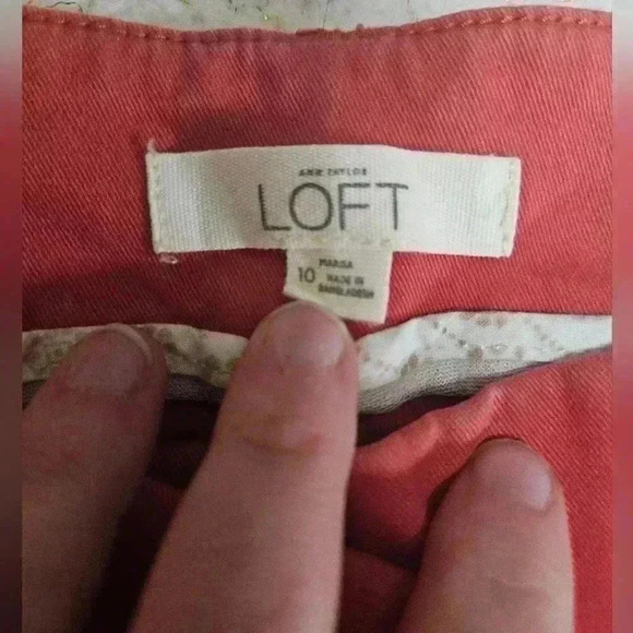 Red loft ladies pants! - Picture 4 of 7
